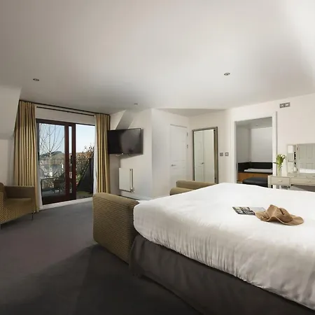 Hustyns Hotel 4*